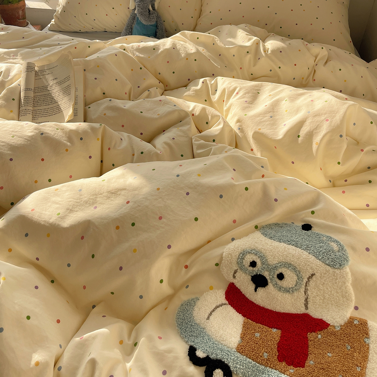 91家纺网 家纺一手货源 找家纺 初夏家纺 2026 毛巾绣四件套A类仿棉105g 卡通可爱【提供买家秀】 毛巾绣-滑板出行