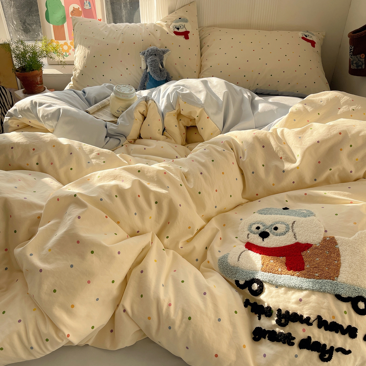 91家纺网 家纺一手货源 找家纺 初夏家纺 2026 毛巾绣四件套A类仿棉105g 卡通可爱【提供买家秀】 毛巾绣-滑板出行