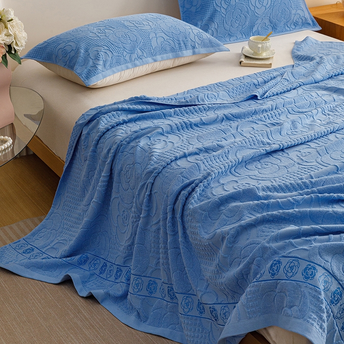 91家纺网 家纺一手货源 找家纺 悦然毛巾被 2026春夏新款全棉老式毛巾被夏凉被夏被 山茶旧梦深蓝