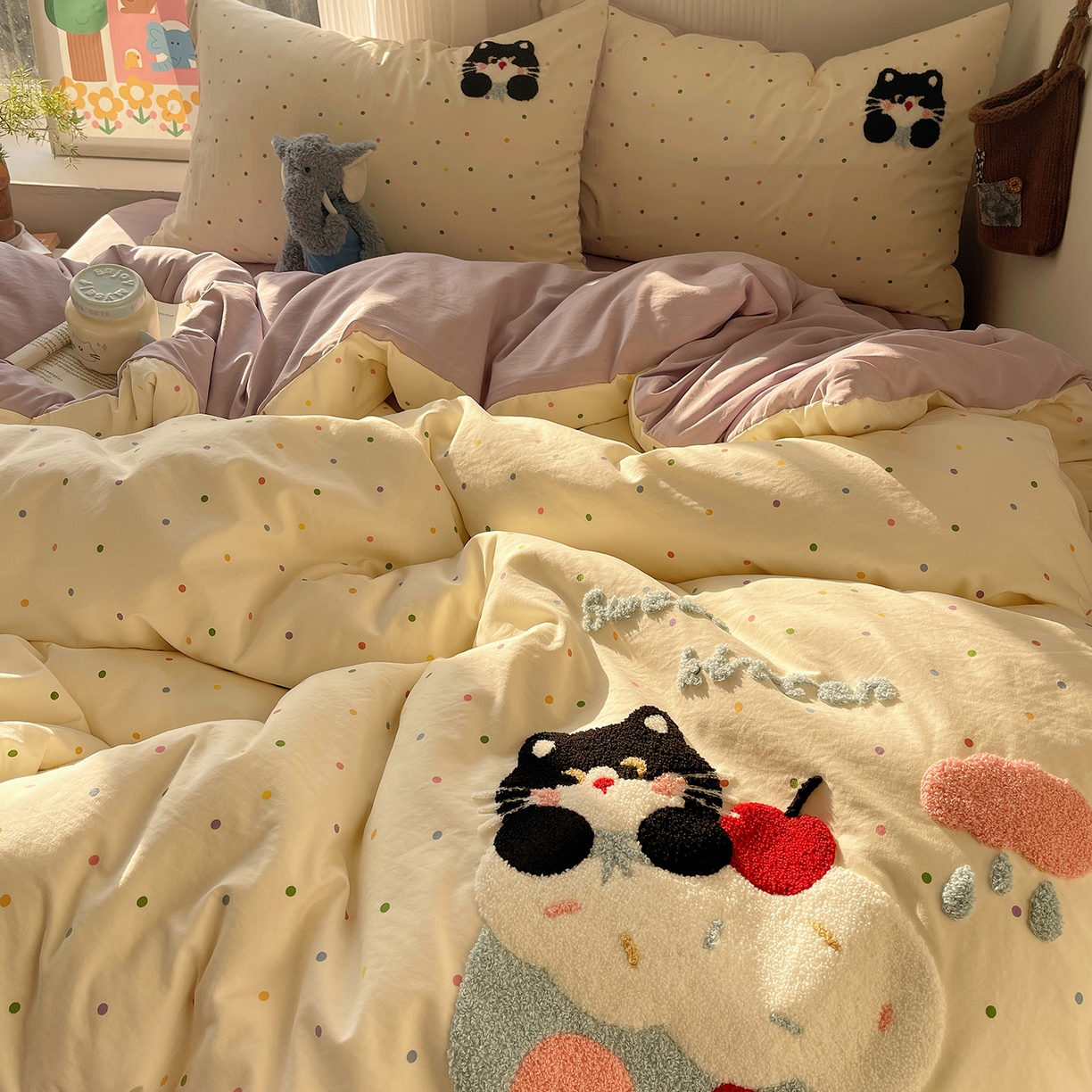 91家纺网 家纺一手货源 找家纺 初夏家纺 2026 毛巾绣四件套A类仿棉105g 卡通可爱【提供买家秀】 毛巾绣-猫咪小窝