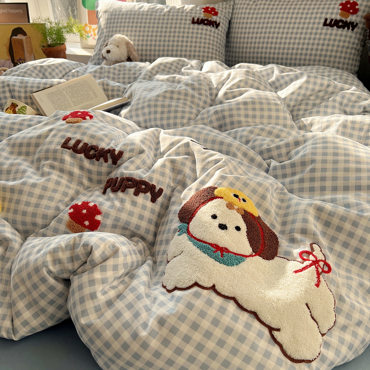 91家纺网 家纺一手货源 找家纺 初夏家纺 2026 毛巾绣四件套A类仿棉105g 卡通可爱【提供买家秀】 毛巾绣-蘑菇园