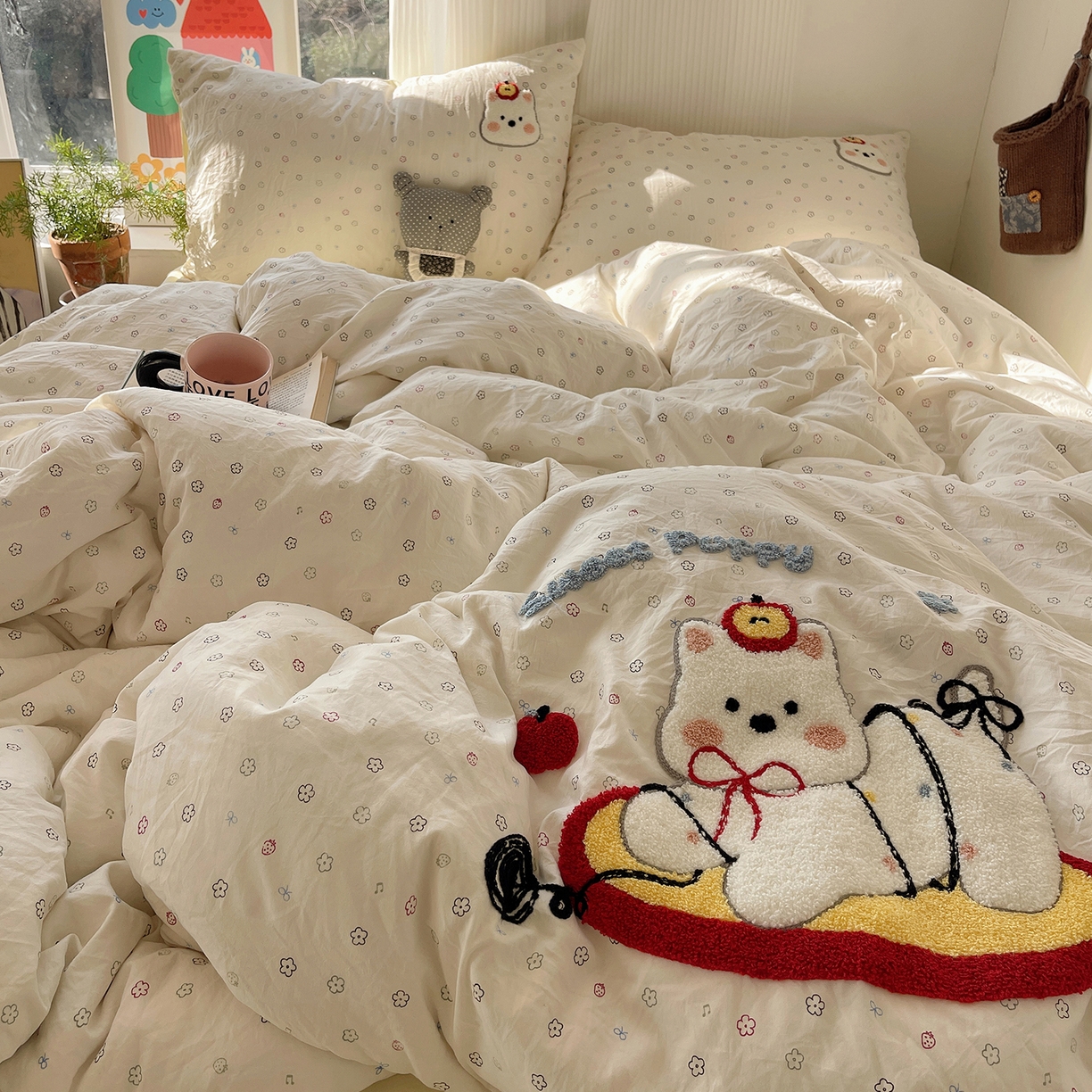 91家纺网 家纺一手货源 找家纺 初夏家纺 2026 毛巾绣四件套A类仿棉105g 卡通可爱【提供买家秀】 毛巾绣-线球大作战