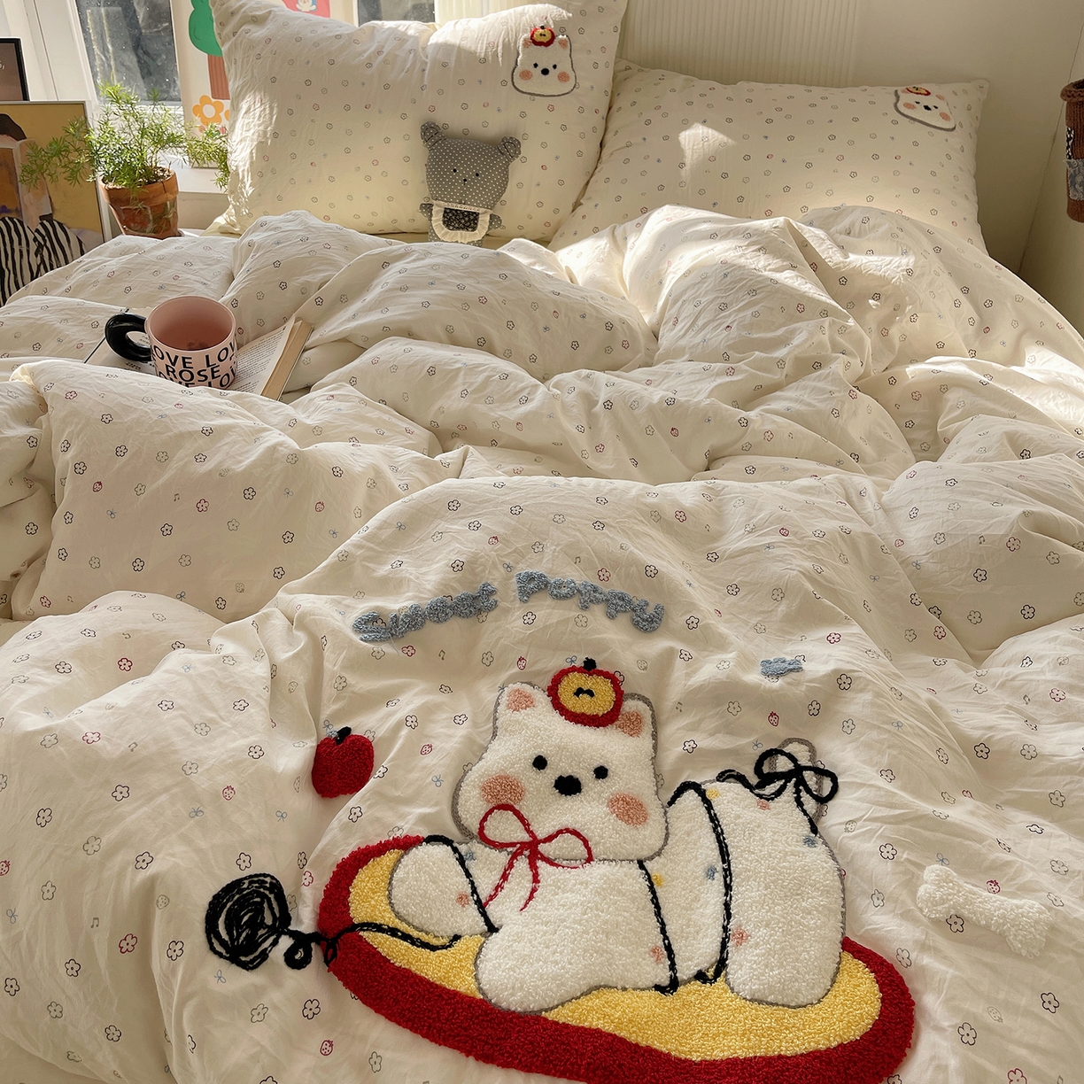 91家纺网 家纺一手货源 找家纺 初夏家纺 2026 毛巾绣四件套A类仿棉105g 卡通可爱【提供买家秀】 毛巾绣-线球大作战