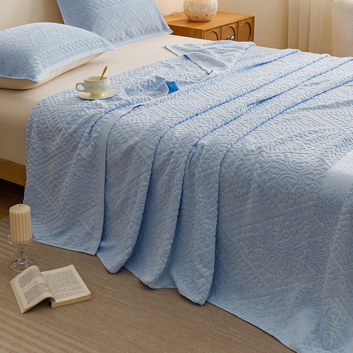 91家纺网 家纺一手货源 找家纺 悦然毛巾被 2026春夏新款全棉老式毛巾被夏凉被夏被 菱纹浅蓝