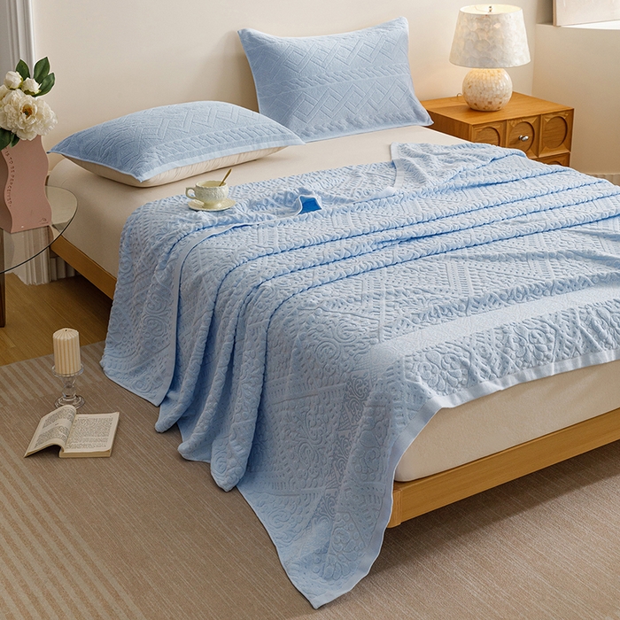 91家纺网 家纺一手货源 找家纺 悦然毛巾被 2026春夏新款全棉老式毛巾被夏凉被夏被 菱纹浅蓝