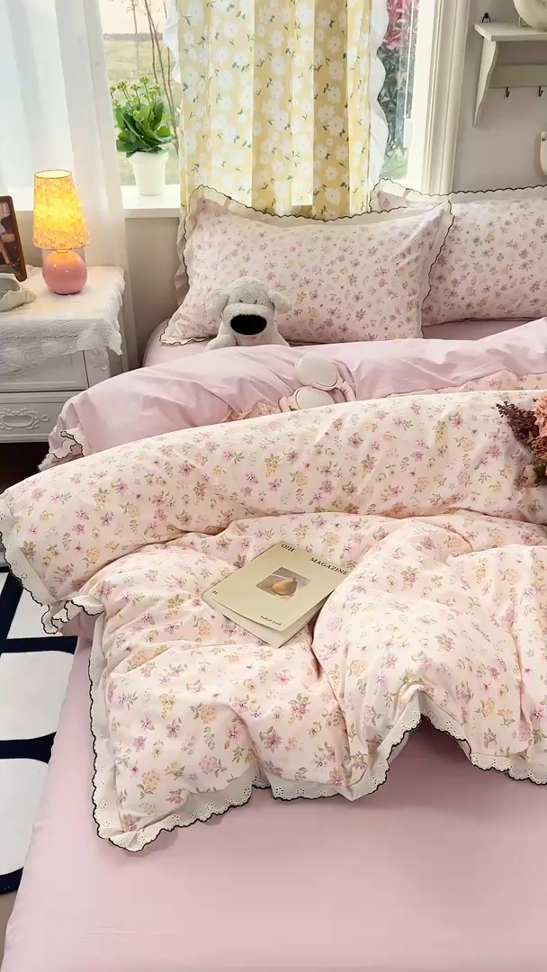 91家纺网 家纺一手货源 找家纺 一比一家纺 2026新款A类仿棉古法水洗棉法式全棉花边四件套 粉漾