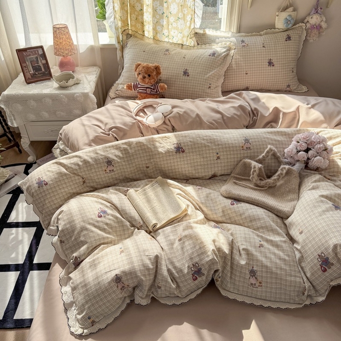 91家纺网 家纺一手货源 找家纺 一比一家纺 2026新款A类仿棉古法水洗棉法式全棉花边四件套 格纹小象