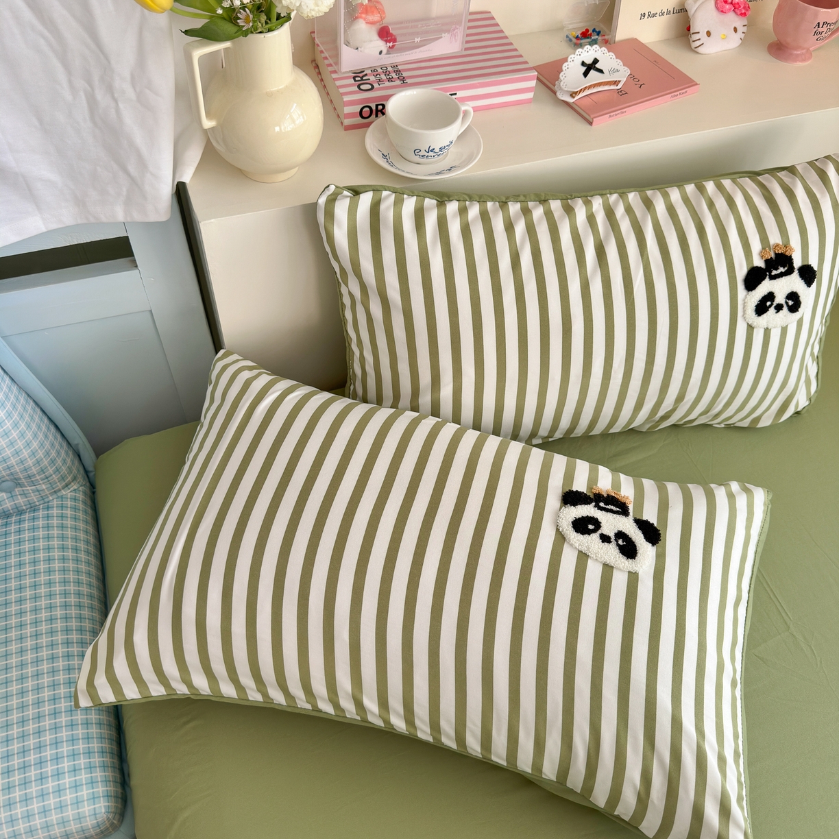 91家纺网 家纺一手货源 找家纺 优卡迪家纺馆 2026新款A类亲肤水洗棉毛巾绣系列四件套下载文件包含买家秀 功夫熊猫-抹绿