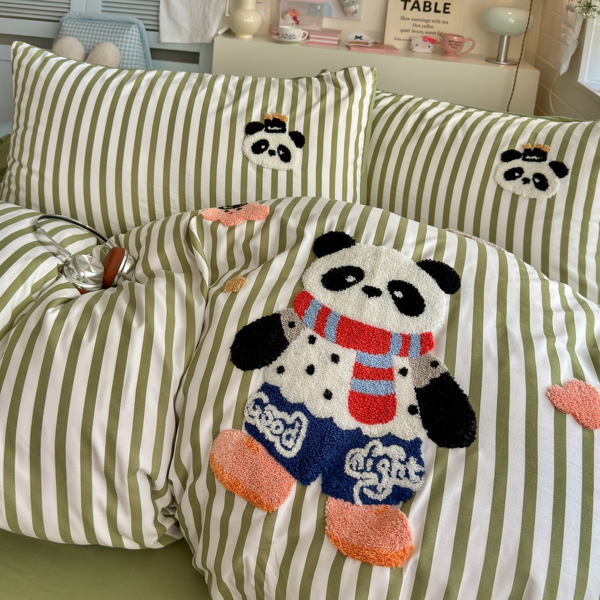 91家纺网 家纺一手货源 找家纺 优卡迪家纺馆 2026新款A类亲肤水洗棉毛巾绣系列四件套下载文件包含买家秀 功夫熊猫-抹绿