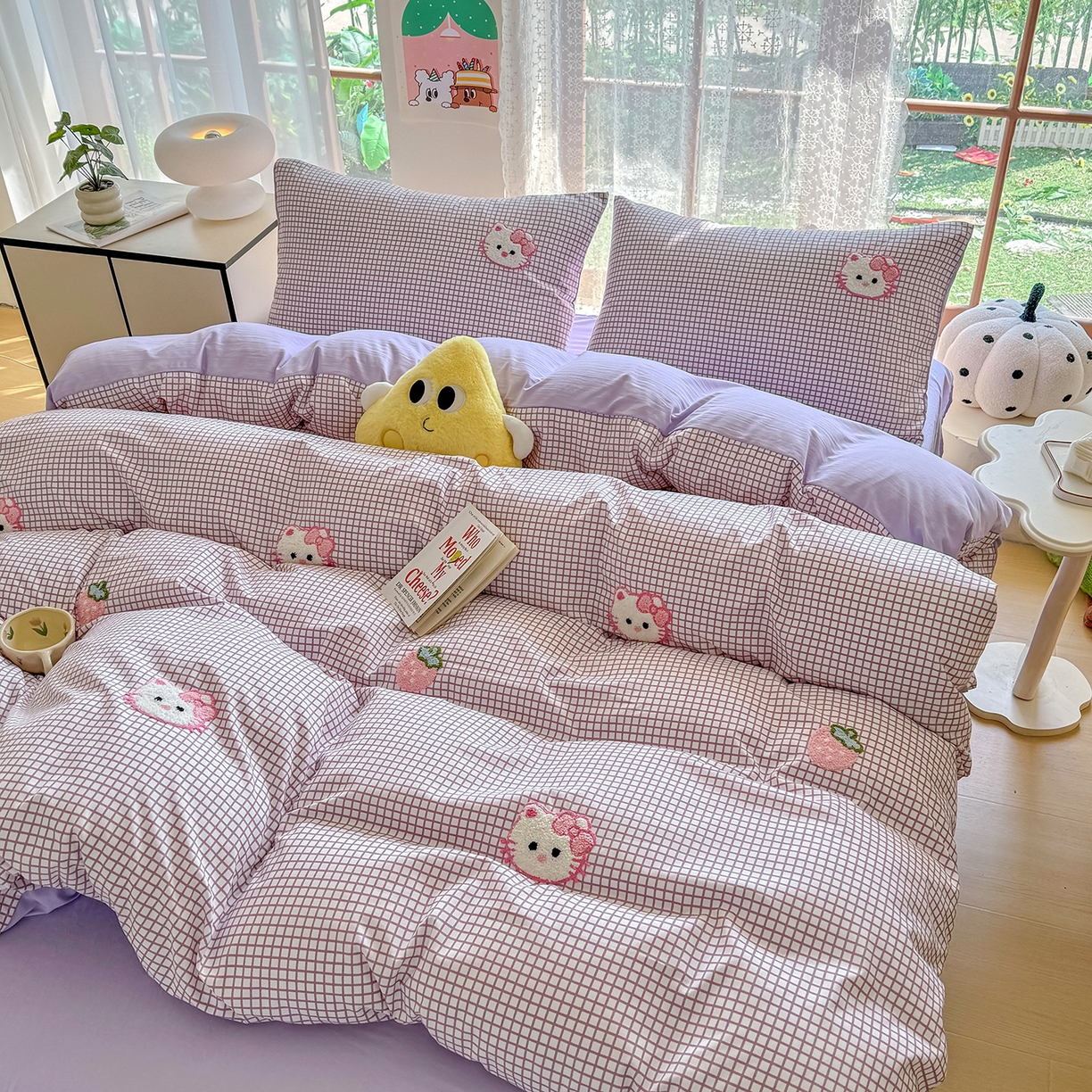 91家纺网 家纺一手货源 找家纺 优卡迪家纺馆 2026新款A类亲肤水洗棉毛巾绣系列四件套下载文件包含买家秀 草莓KT-布丁紫