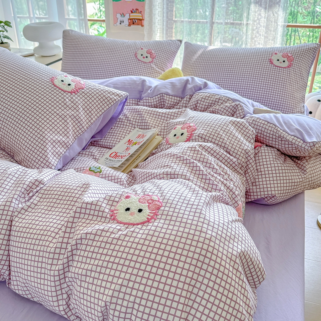 91家纺网 家纺一手货源 找家纺 优卡迪家纺馆 2026新款A类亲肤水洗棉毛巾绣系列四件套下载文件包含买家秀 草莓KT-布丁紫