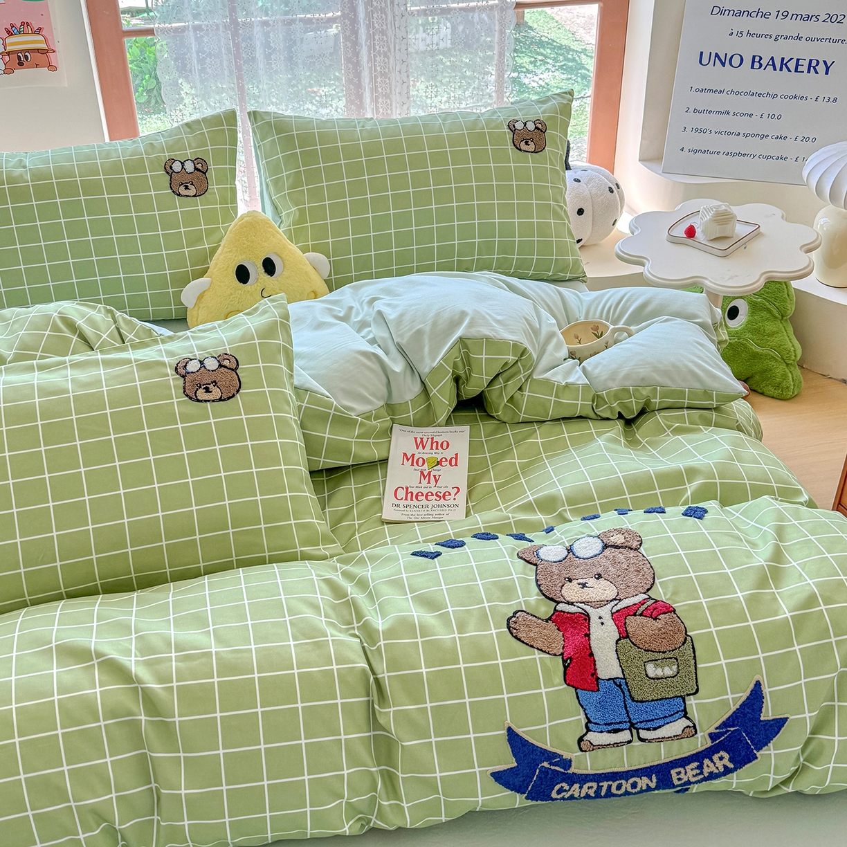 91家纺网 家纺一手货源 找家纺 优卡迪家纺馆 2026新款A类亲肤水洗棉毛巾绣系列四件套下载文件包含买家秀 潮酷熊-浅绿格