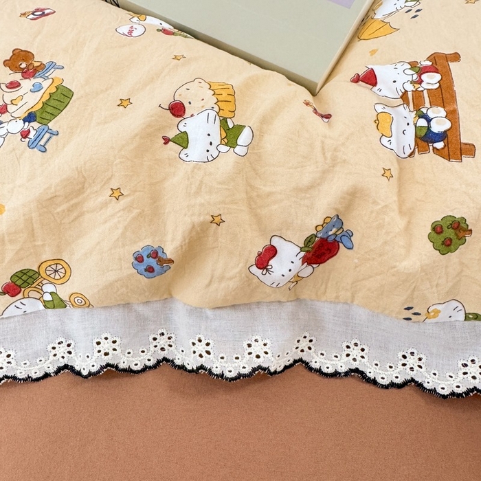 91家纺网 家纺一手货源 找家纺 一比一家纺 2026新款A类仿棉古法水洗棉法式全棉花边四件套 奶萌喵咖