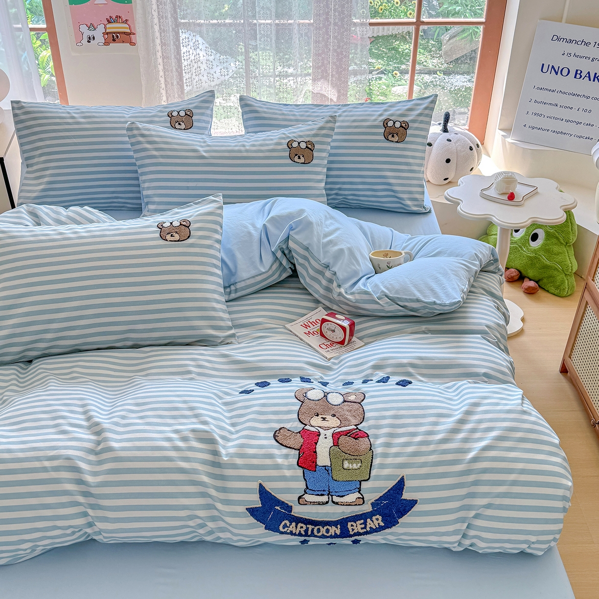 91家纺网 家纺一手货源 找家纺 优卡迪家纺馆 2026新款A类亲肤水洗棉毛巾绣系列四件套下载文件包含买家秀 潮酷熊-水兰条