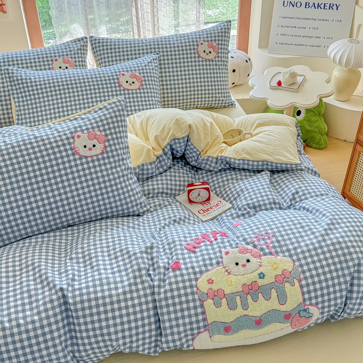 91家纺网 家纺一手货源 找家纺 优卡迪家纺馆 2026新款A类亲肤水洗棉毛巾绣系列四件套下载文件包含买家秀 蛋糕猫-布丁兰