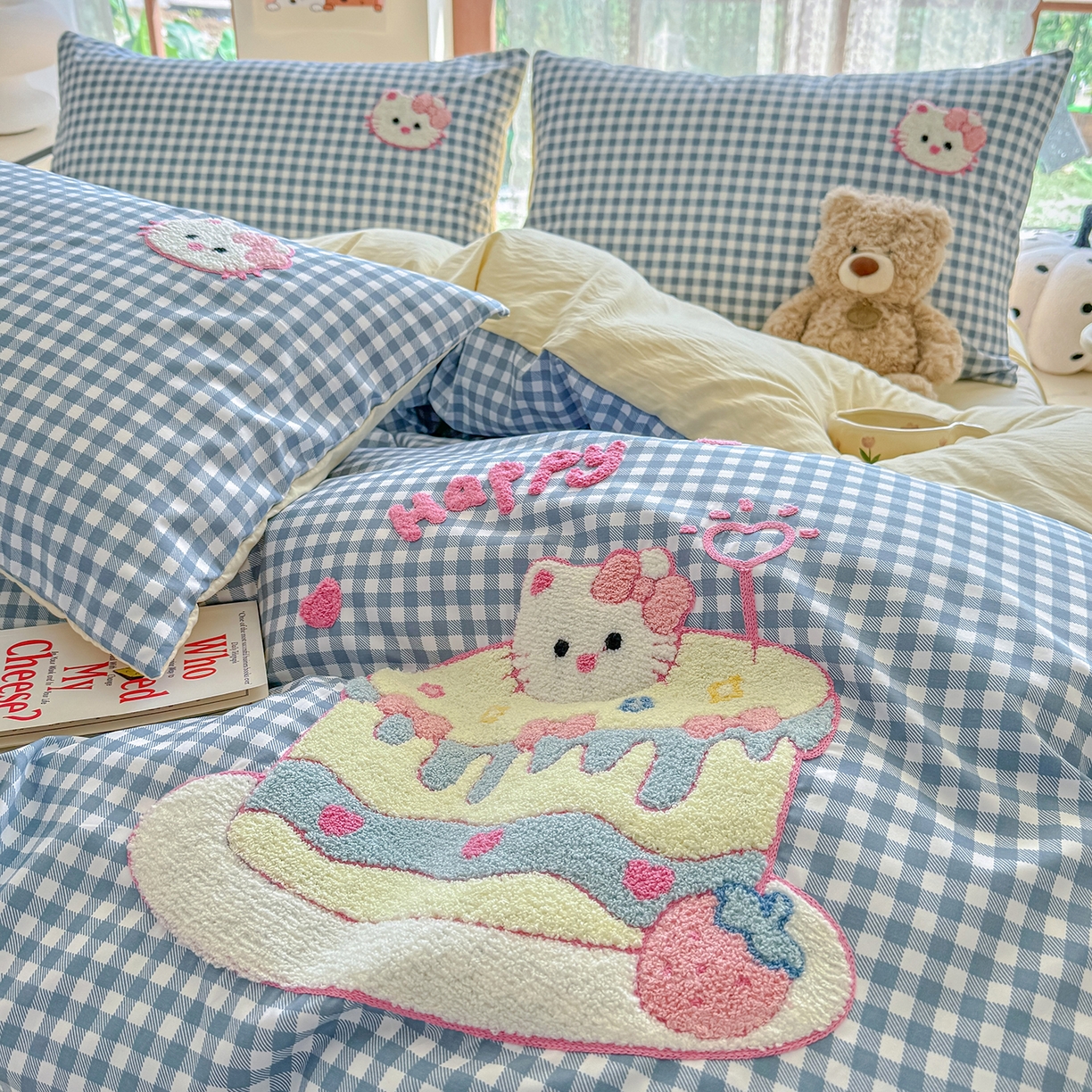 91家纺网 家纺一手货源 找家纺 优卡迪家纺馆 2026新款A类亲肤水洗棉毛巾绣系列四件套下载文件包含买家秀 蛋糕猫-布丁兰