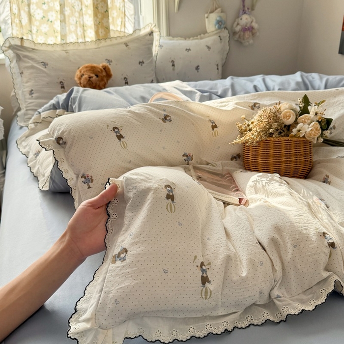 一比一家纺 2026新款A类仿棉古法水洗棉法式全棉花边四件套 俏皮狗