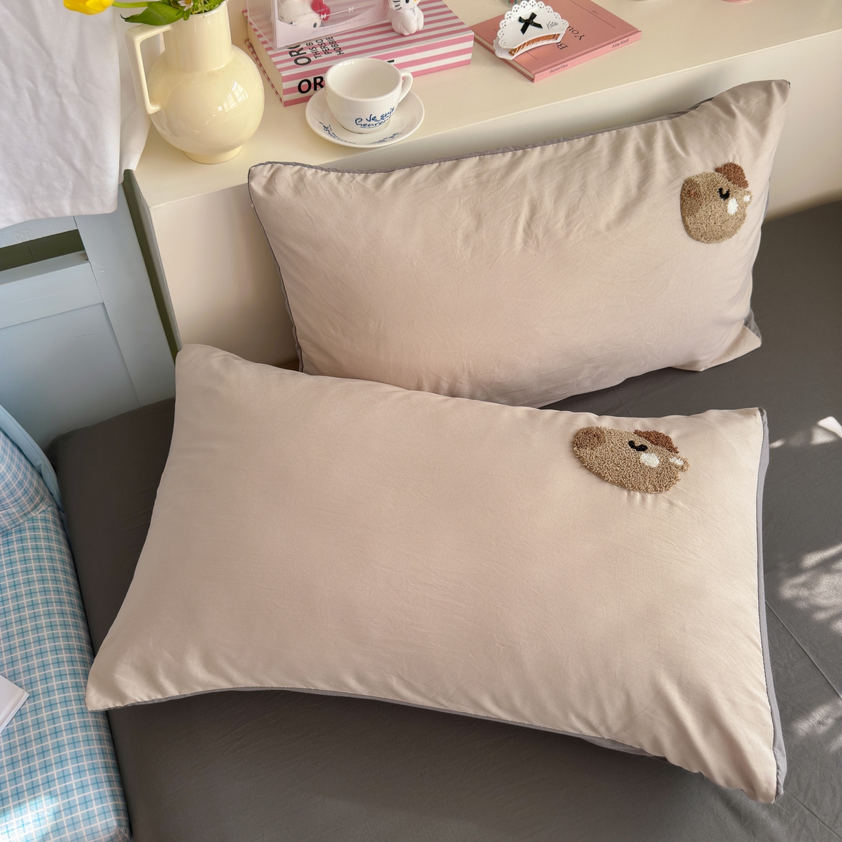 91家纺网 家纺一手货源 找家纺 优卡迪家纺馆 2026新款A类亲肤水洗棉毛巾绣系列四件套下载文件包含买家秀 卡皮乐章-奶杏