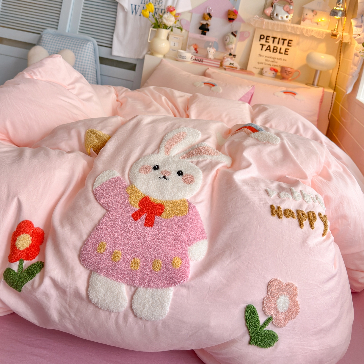 91家纺网 家纺一手货源 找家纺 优卡迪家纺馆 2026新款A类亲肤水洗棉毛巾绣系列四件套下载文件包含买家秀 甜心兔宝-玉粉