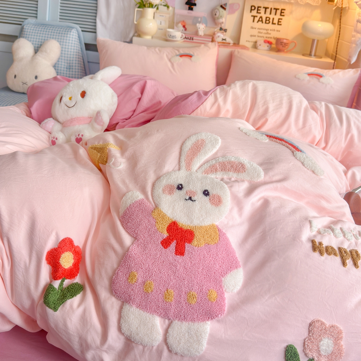 91家纺网 家纺一手货源 找家纺 优卡迪家纺馆 2026新款A类亲肤水洗棉毛巾绣系列四件套下载文件包含买家秀 甜心兔宝-玉粉