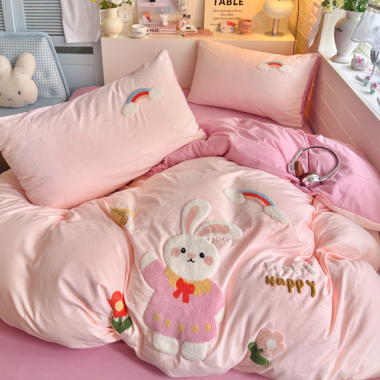 91家纺网 家纺一手货源 找家纺 优卡迪家纺馆 2026新款A类亲肤水洗棉毛巾绣系列四件套下载文件包含买家秀 甜心兔宝-玉粉