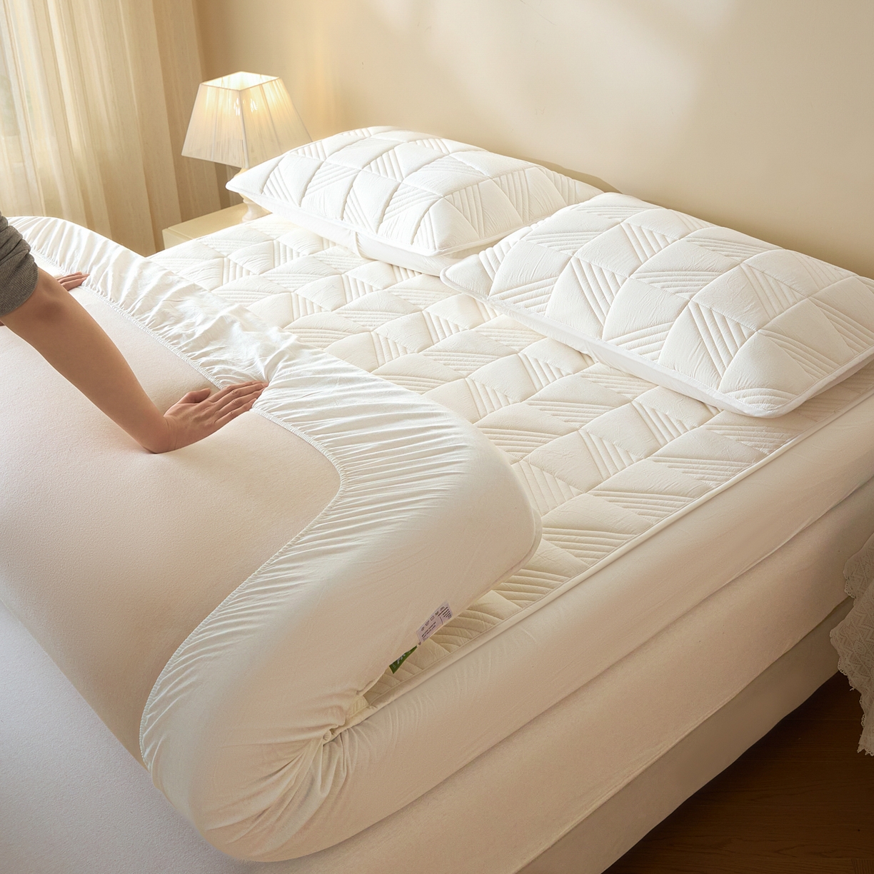 91家纺网 家纺一手货源 找家纺 （总）芬晴家纺 2026新款全棉纯棉夹棉棉花床笠单床笠-方纹系列