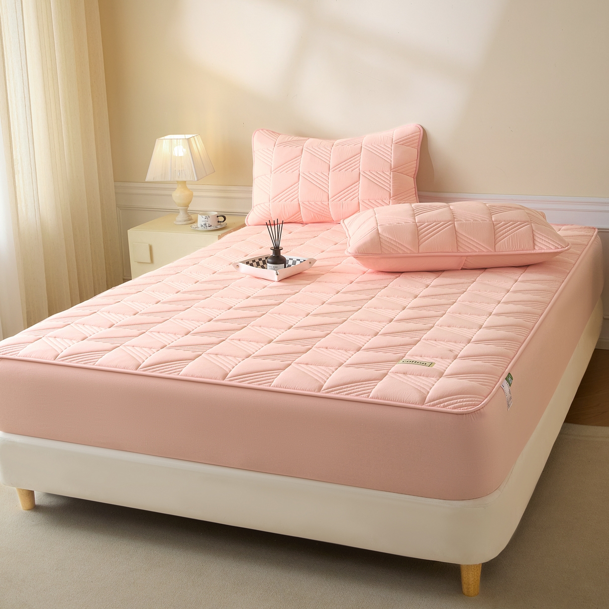 91家纺网 家纺一手货源 找家纺 芬晴家纺 2026新款全棉纯棉夹棉棉花床笠单床笠-方纹系列 方纹-嫩粉