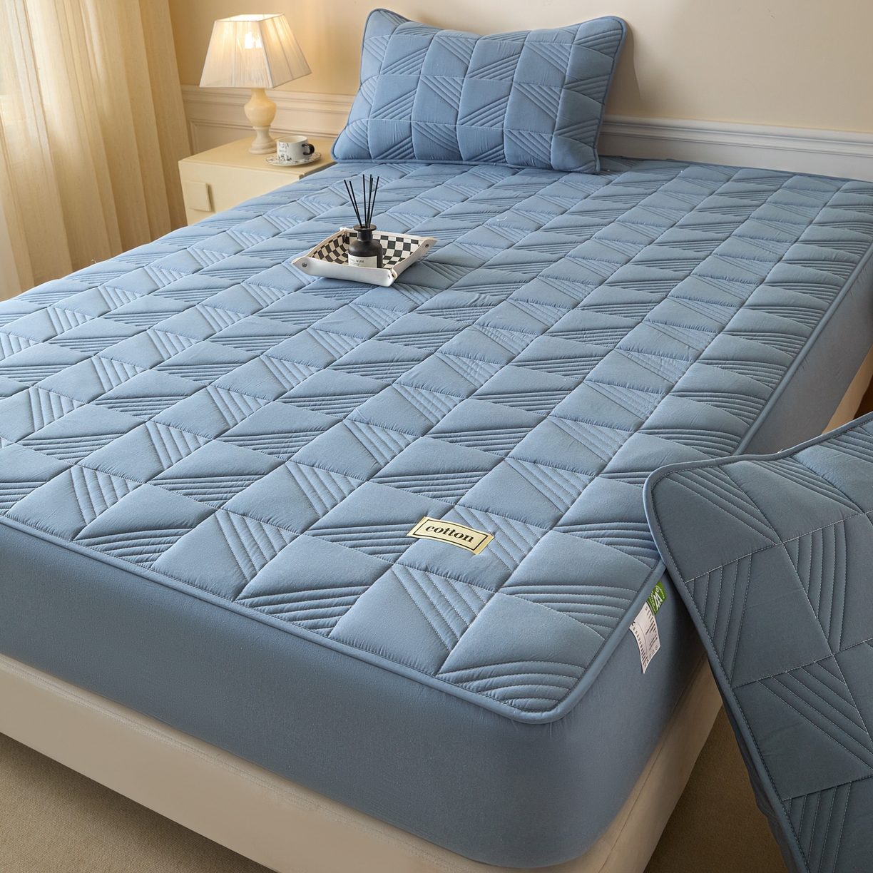 91家纺网 家纺一手货源 找家纺 芬晴家纺 2026新款全棉纯棉夹棉棉花床笠单床笠-方纹系列 方纹-雾蓝