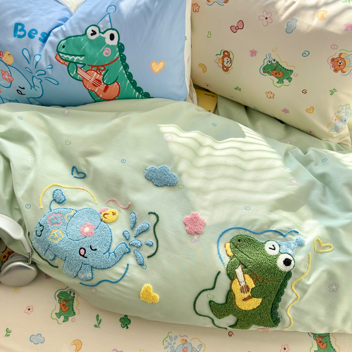 91家纺网 家纺一手货源 找家纺 （总）女子家纺 2026新款13370纯棉毛巾绣呆萌系列四件套第一波