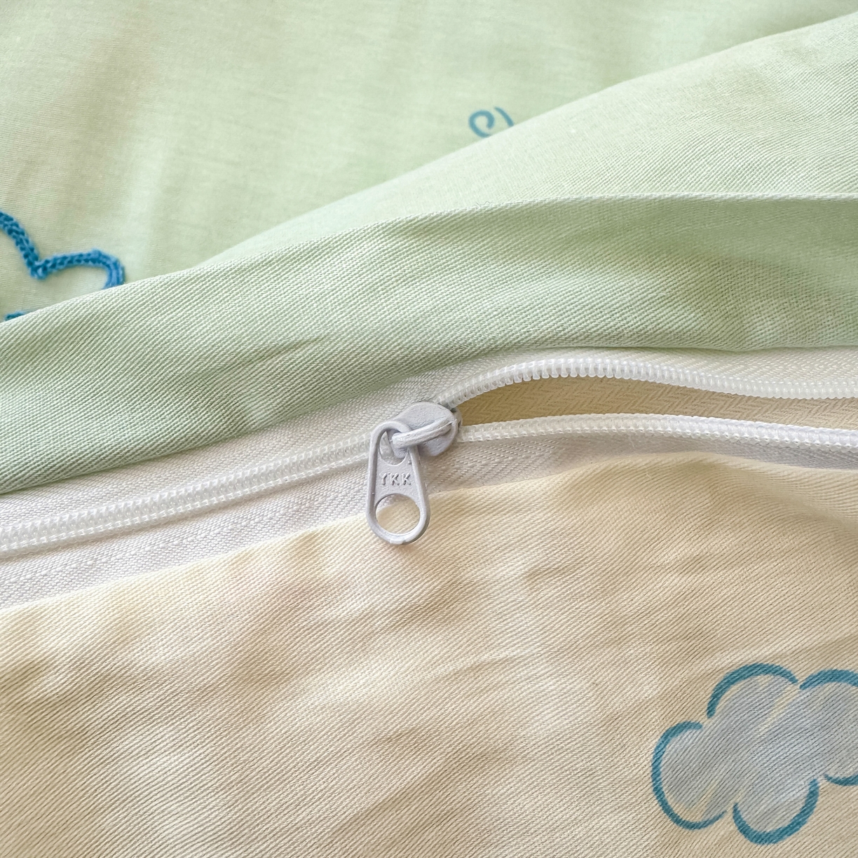 91家纺网 家纺一手货源 找家纺 （总）女子家纺 2026新款13370纯棉毛巾绣呆萌系列四件套第一波