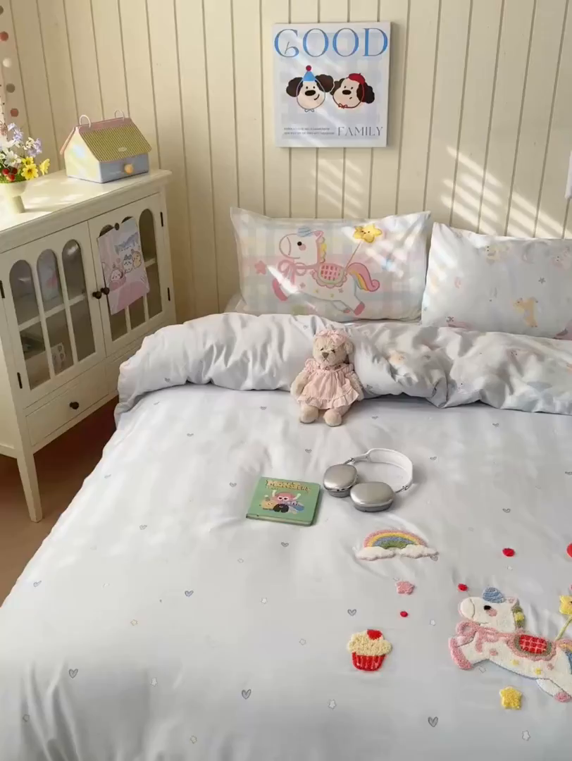 91家纺网 家纺一手货源 找家纺 女子家纺 2026新款13370纯棉毛巾绣呆萌系列四件套第一波 马上有钱 -蓝