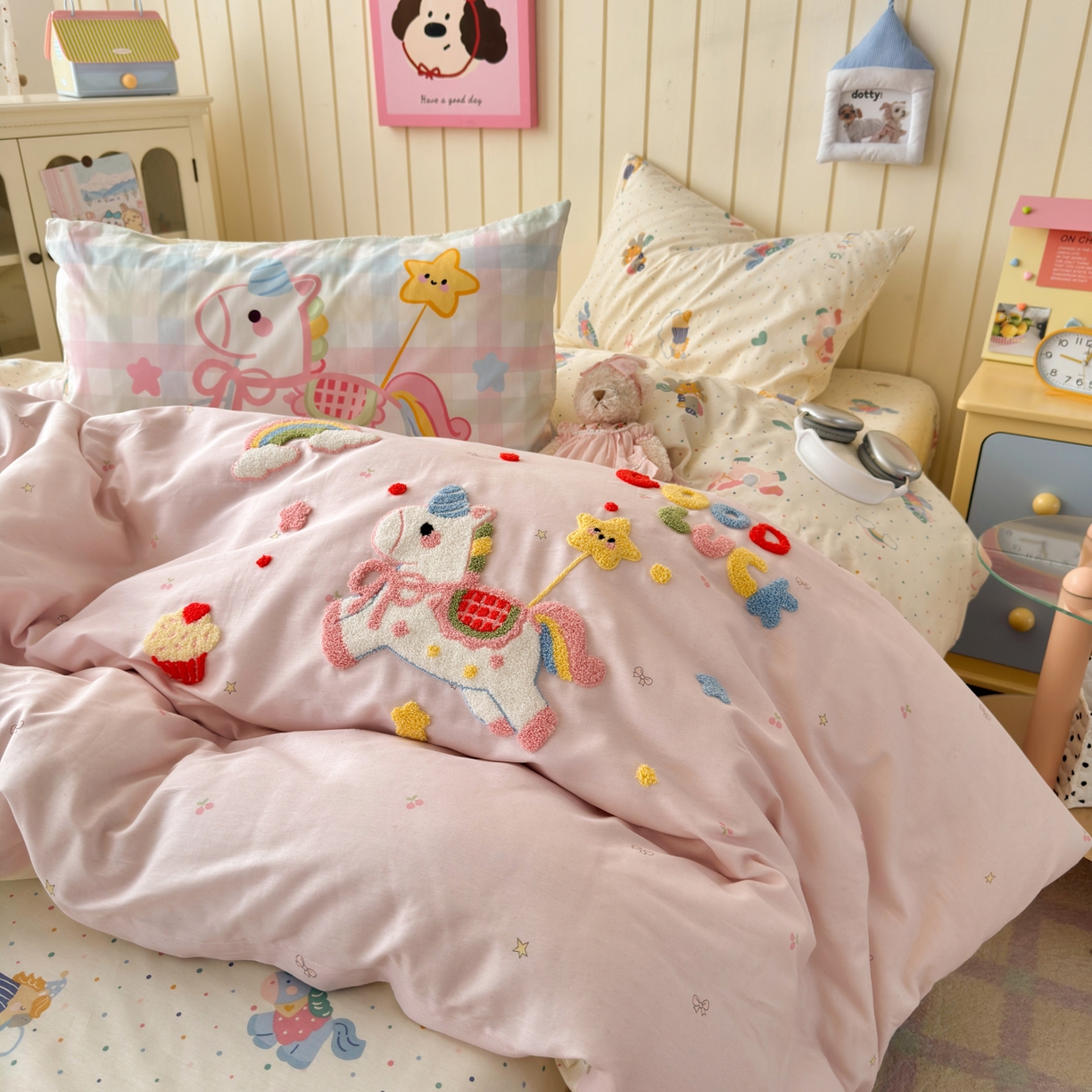 91家纺网 家纺一手货源 找家纺 女子家纺 2026新款13370纯棉毛巾绣呆萌系列四件套第一波 马上有钱-粉