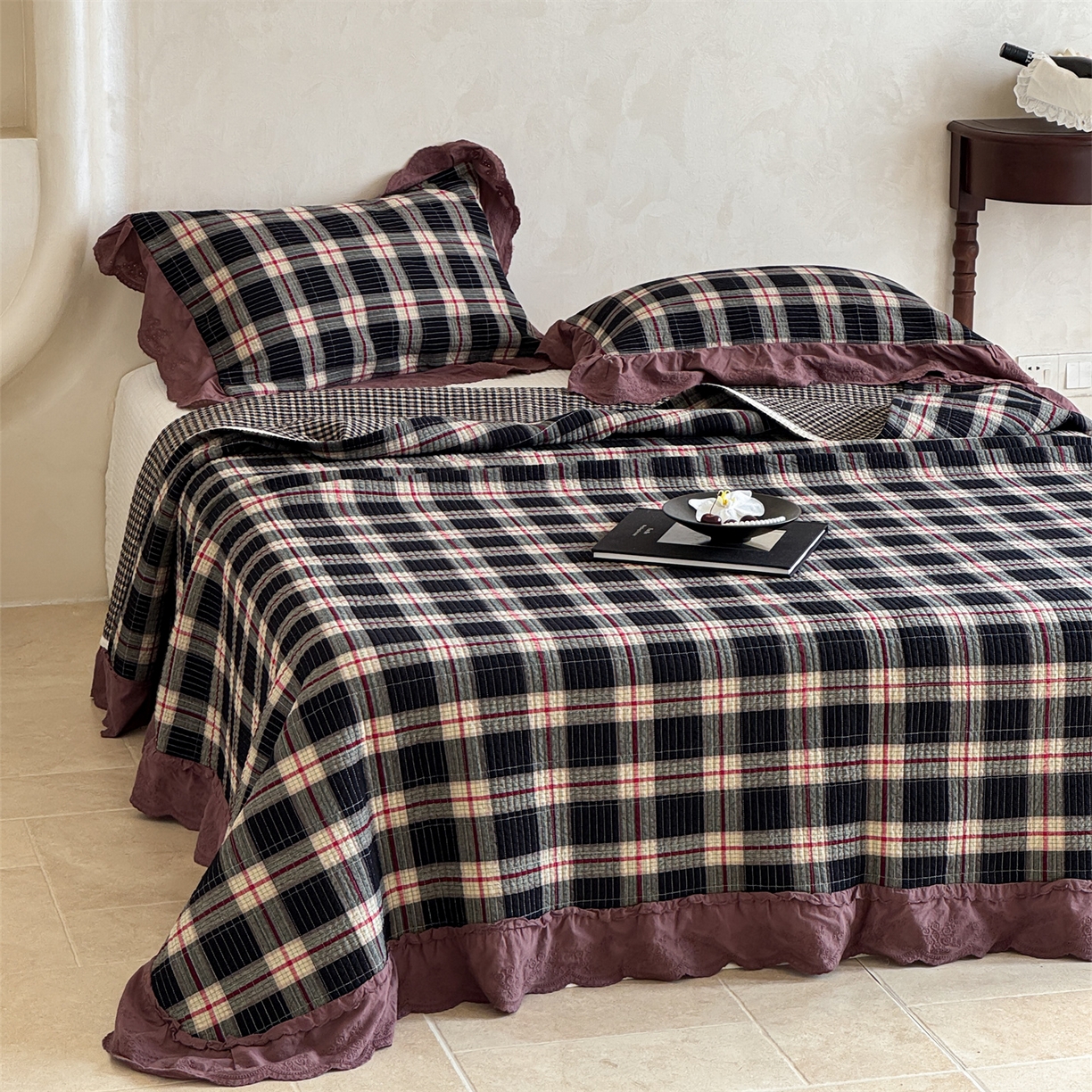 91家纺网 家纺一手货源 找家纺 床盖工厂店 2025新款双面全棉纯棉填充棉花花边款床盖三件套芸素 芸素 黑格