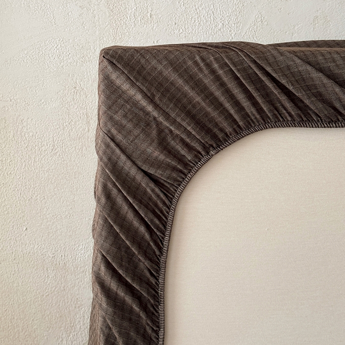 91家纺网 家纺一手货源 找家纺 法芙娜家纺 2026新款全棉色织提花床笠 深咖