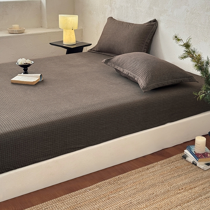 91家纺网 家纺一手货源 找家纺 法芙娜家纺 2026新款全棉色织提花床笠 深咖