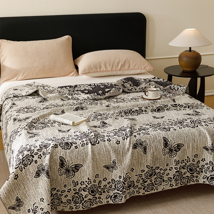 91家纺网 家纺一手货源 找家纺 悦然毛巾被 2026新款美拉德色织提花全棉纯棉纱布毛巾被夏被夏凉被空调被 花影蝶梦