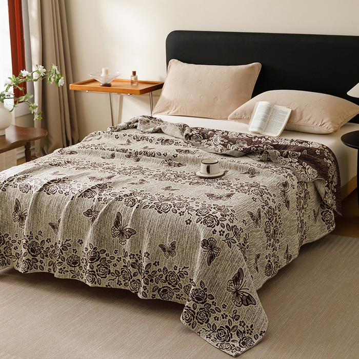 91家纺网 家纺一手货源 找家纺 悦然毛巾被 2026新款美拉德色织提花全棉纯棉纱布毛巾被夏被夏凉被空调被 花影蝶梦棕