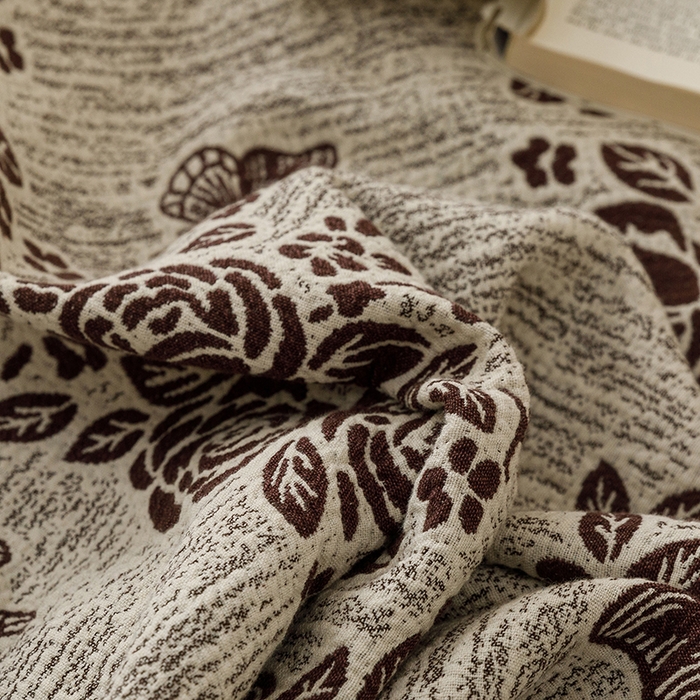 91家纺网 家纺一手货源 找家纺 悦然毛巾被 2026新款美拉德色织提花全棉纯棉纱布毛巾被夏被夏凉被空调被 花影蝶梦棕