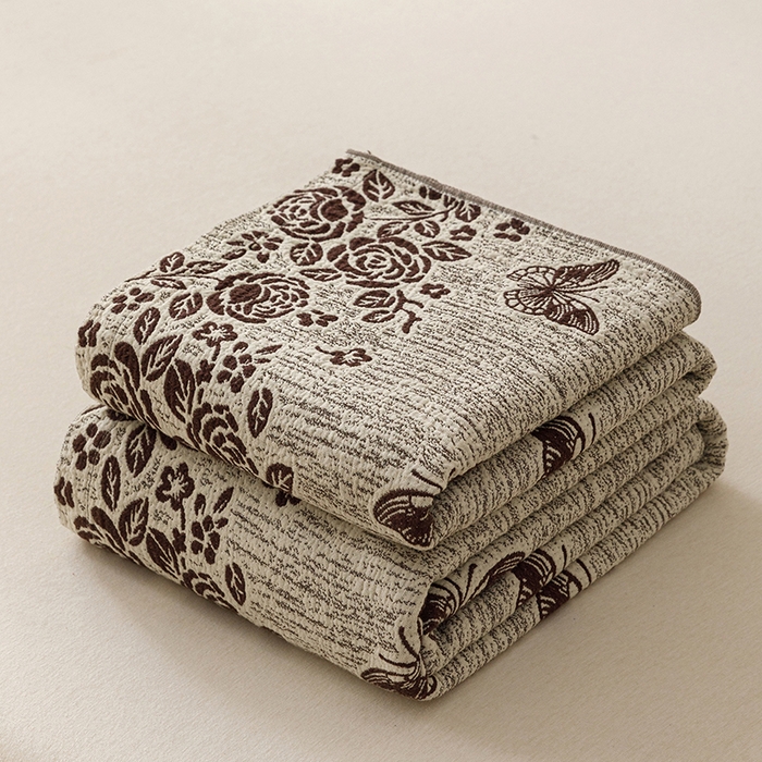 91家纺网 家纺一手货源 找家纺 悦然毛巾被 2026新款美拉德色织提花全棉纯棉纱布毛巾被夏被夏凉被空调被 花影蝶梦棕