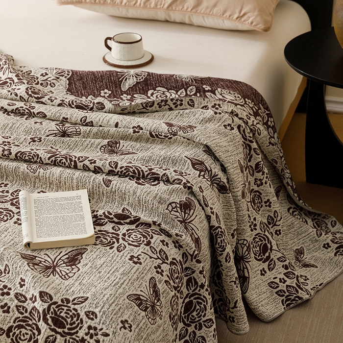 91家纺网 家纺一手货源 找家纺 悦然毛巾被 2026新款美拉德色织提花全棉纯棉纱布毛巾被夏被夏凉被空调被 花影蝶梦棕