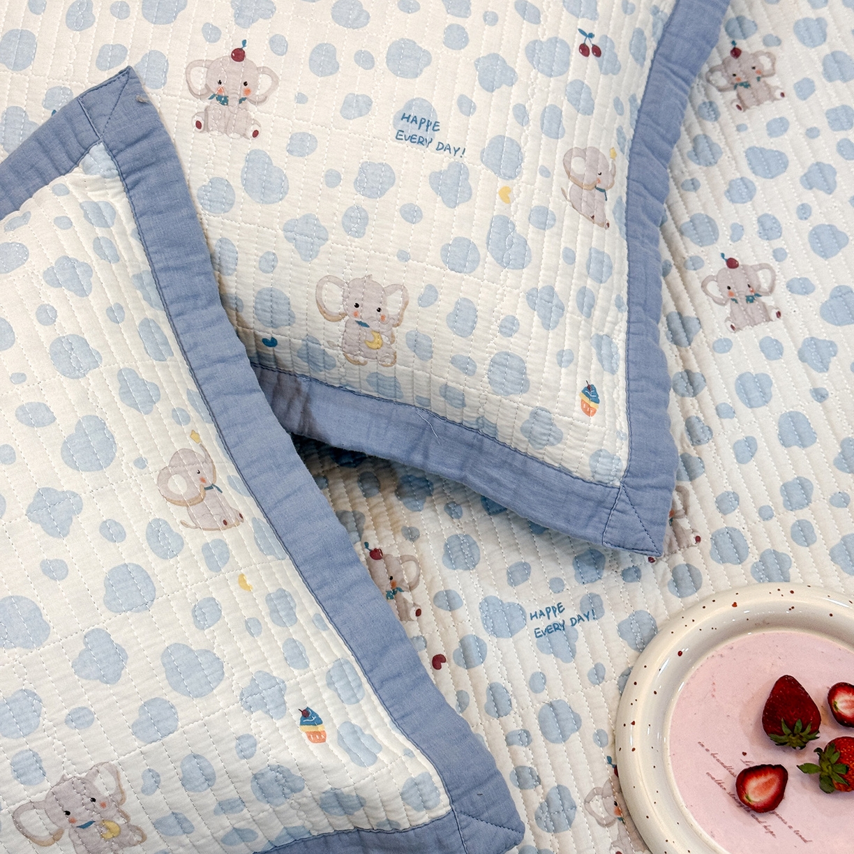 91家纺网 家纺一手货源 找家纺 床盖工厂店 2026新款全棉卡通纱布床盖三件套 斑点象 兰