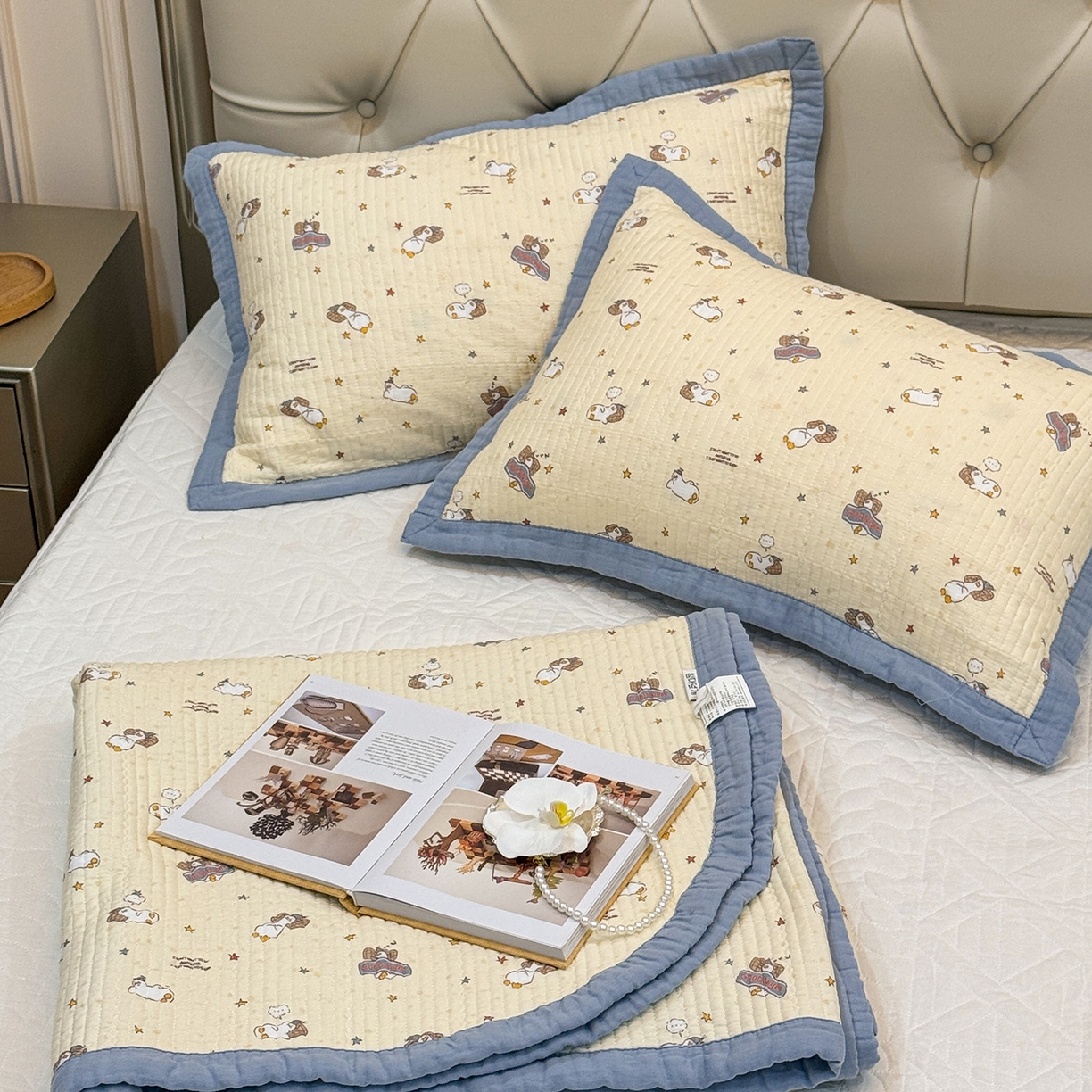 床盖工厂店 2026新款全棉卡通纱布床盖三件套 趣梦鹅 黄