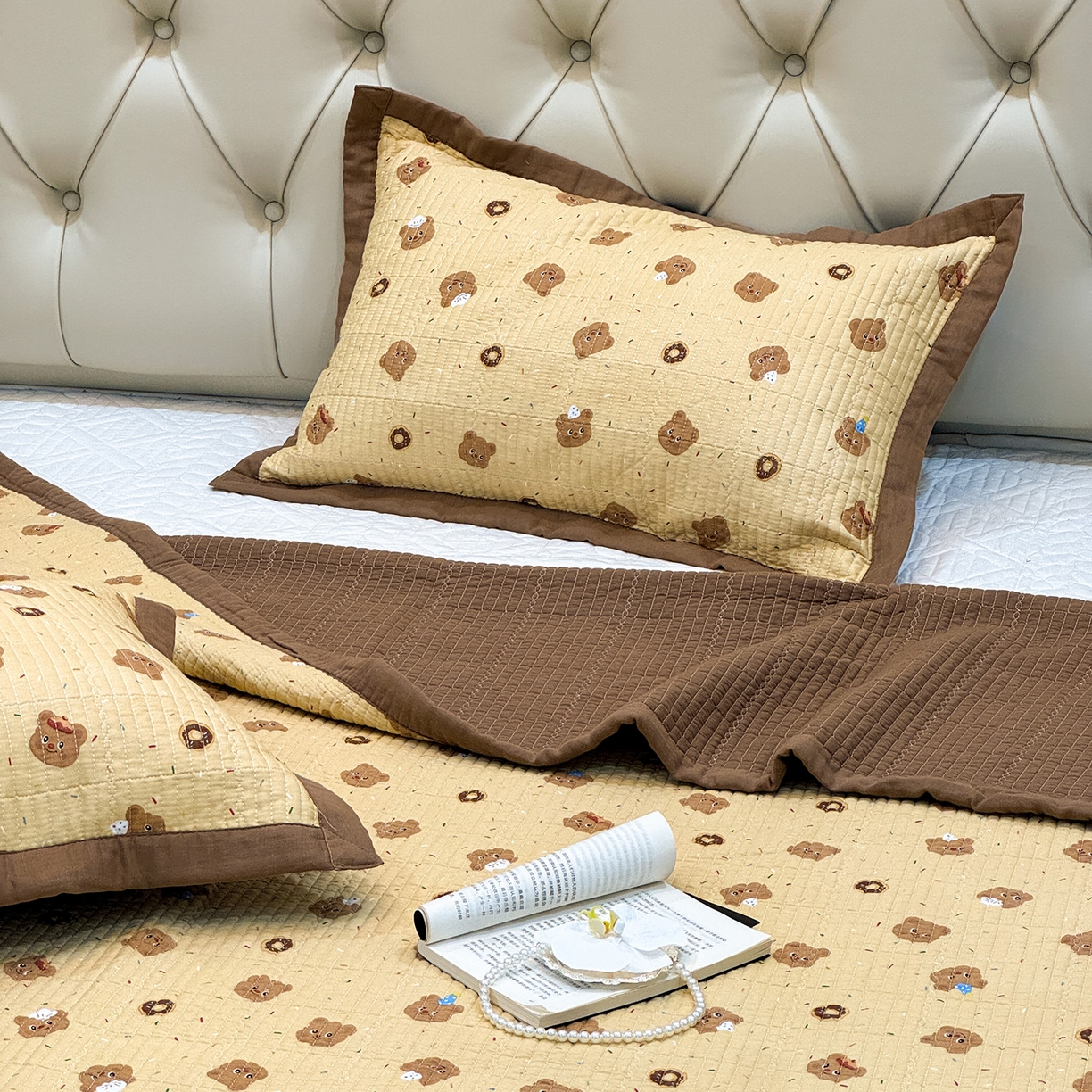 91家纺网 家纺一手货源 找家纺 床盖工厂店 2026新款全棉卡通纱布床盖三件套 嘟比熊