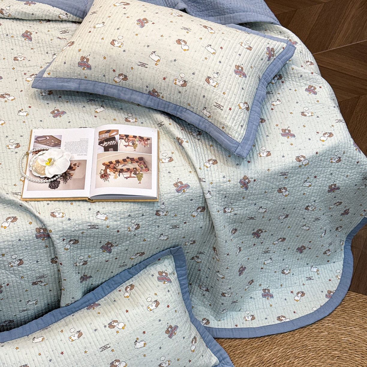 91家纺网 家纺一手货源 找家纺 床盖工厂店 2026新款全棉卡通纱布床盖三件套 趣梦鹅 绿