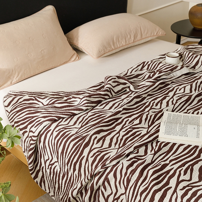 91家纺网 家纺一手货源 找家纺 悦然毛巾被 2026新款美拉德色织提花全棉纯棉纱布毛巾被夏被夏凉被空调被 简居咖