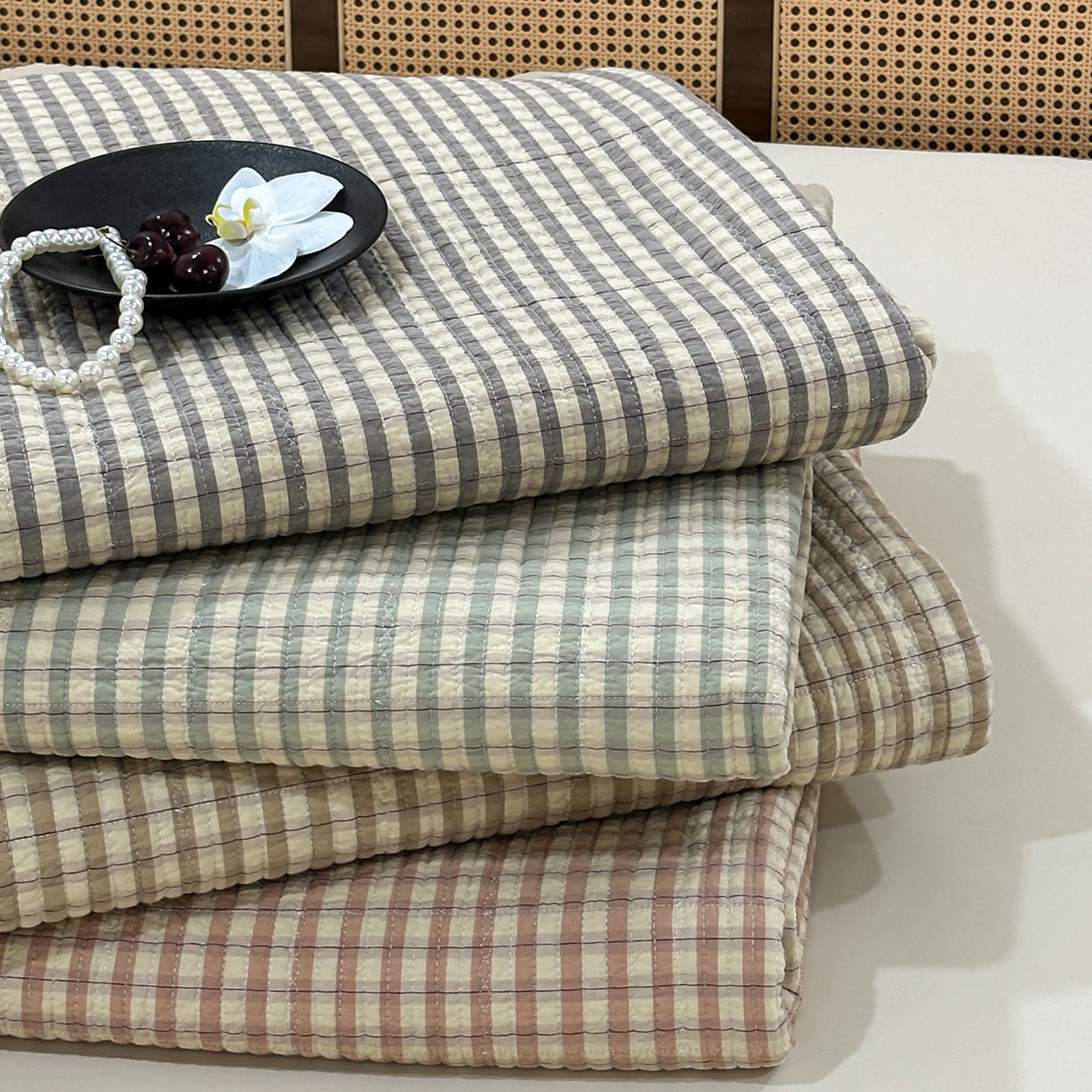 91家纺网 家纺一手货源 找家纺 床盖工厂店 2026新款双面水洗全棉填充棉花床盖三件套-朵拉系列 组合图