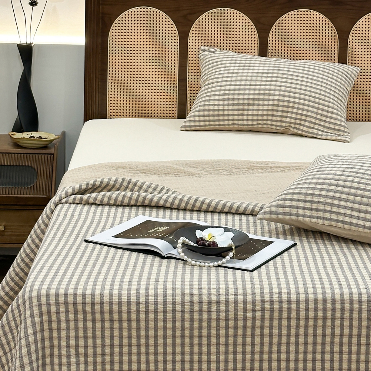 91家纺网 家纺一手货源 找家纺 床盖工厂店 2026新款双面水洗全棉填充棉花床盖三件套-朵拉系列 朵拉-灰