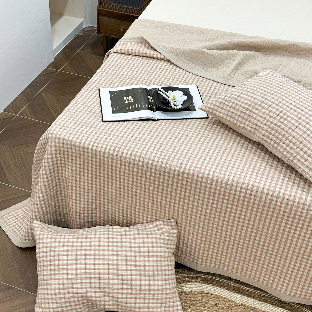 91家纺网 家纺一手货源 找家纺 床盖工厂店 2026新款双面水洗全棉填充棉花床盖三件套-朵拉系列 朵拉-粉