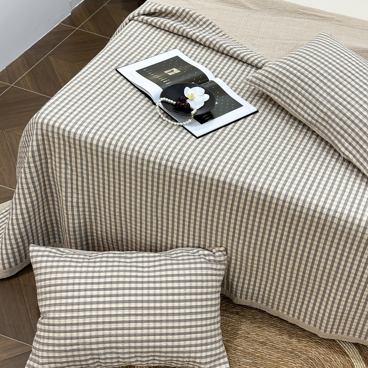 91家纺网 家纺一手货源 找家纺 床盖工厂店 2026新款双面水洗全棉填充棉花床盖三件套-朵拉系列 朵拉-灰