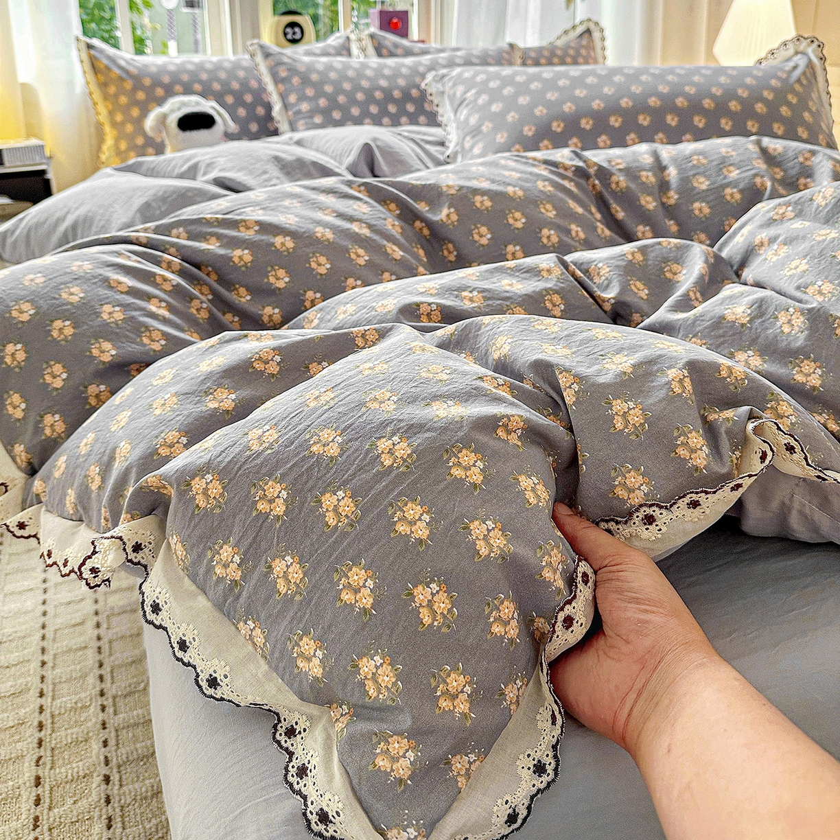 91家纺网 家纺一手货源 找家纺 韩秀家纺 2026新款A类纺棉四件套全棉花边古法水洗棉法式蕾丝花边四件套 礼赞